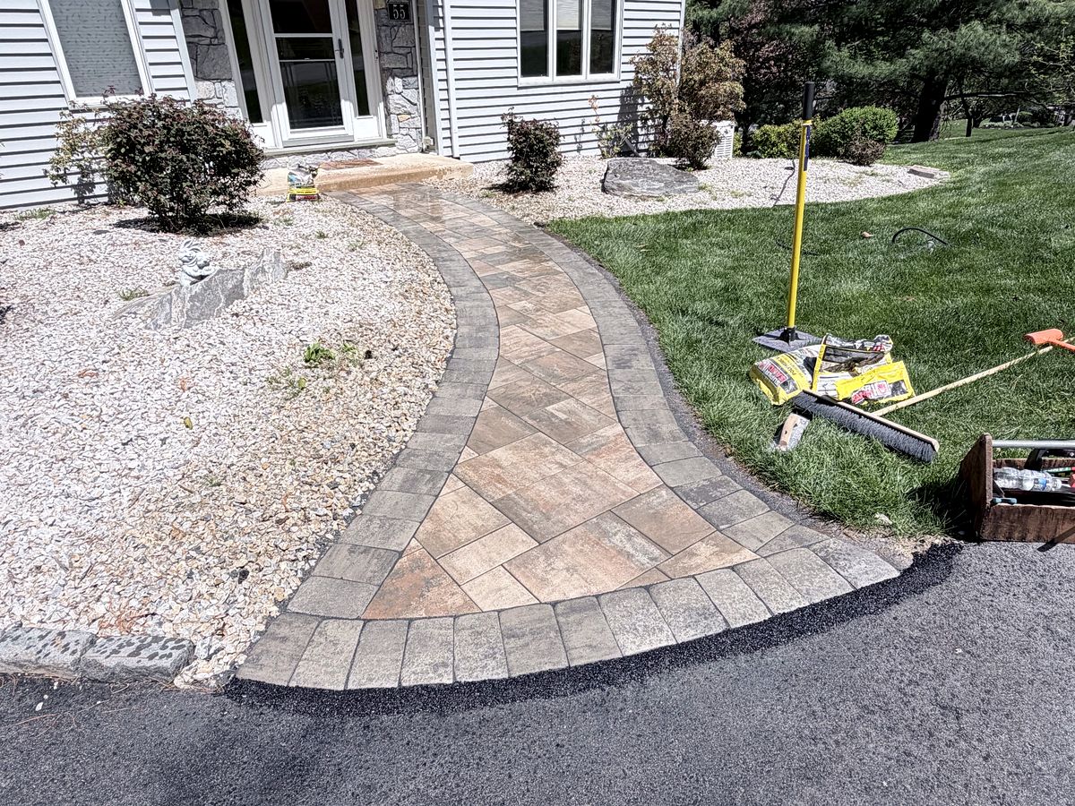Walkways & Steps by CNI Western Hardscaping & Landscaping